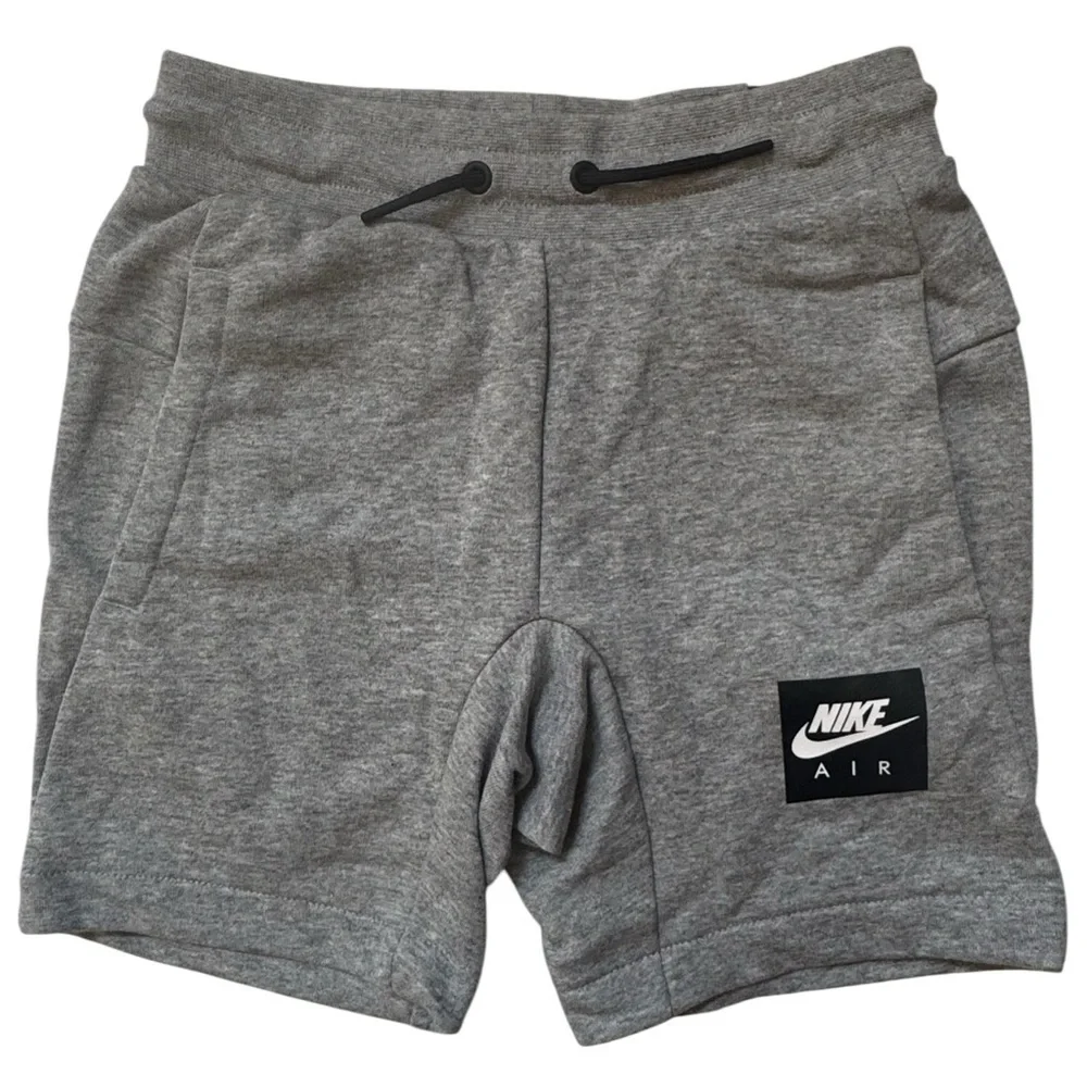 Nike Air Boys S grey shorts